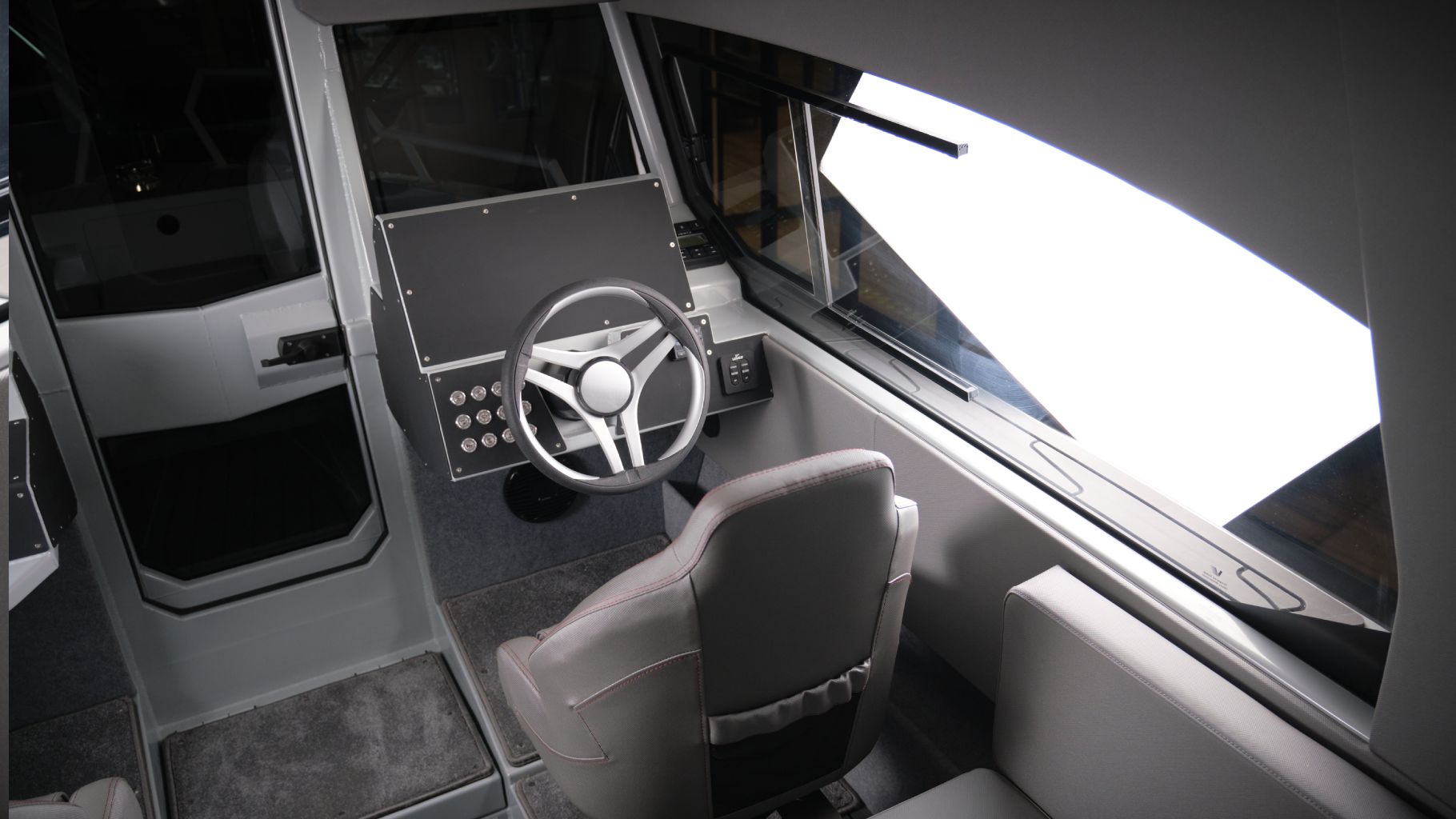 фото Лодка Victory A6 Cabin