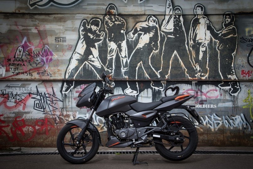 фото Мотоцикл BAJAJ Pulsar 180