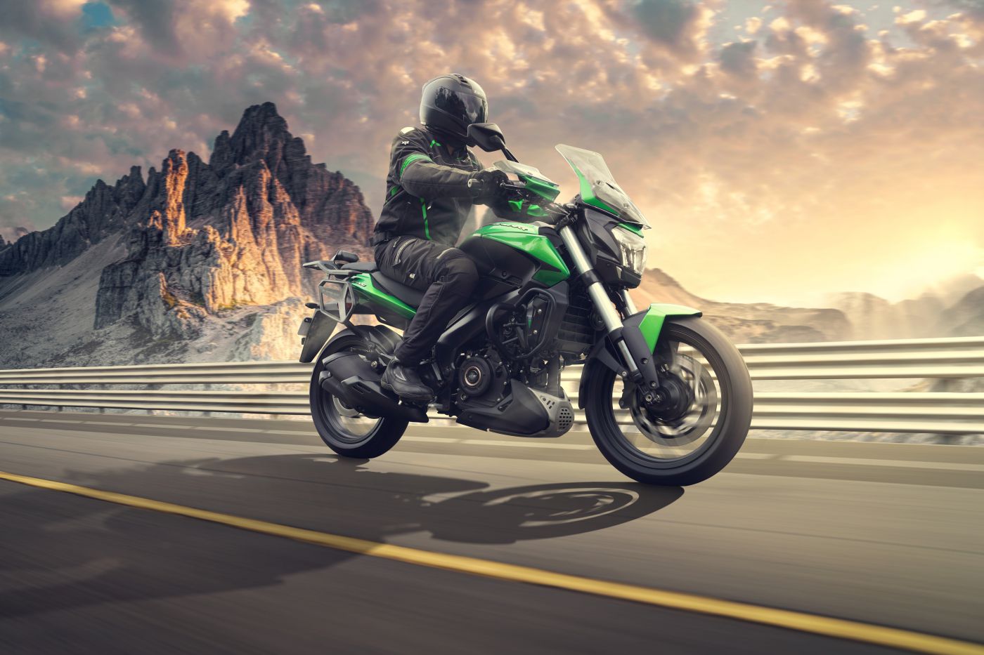 фото Мотоцикл Bajaj Dominar 400 Touring