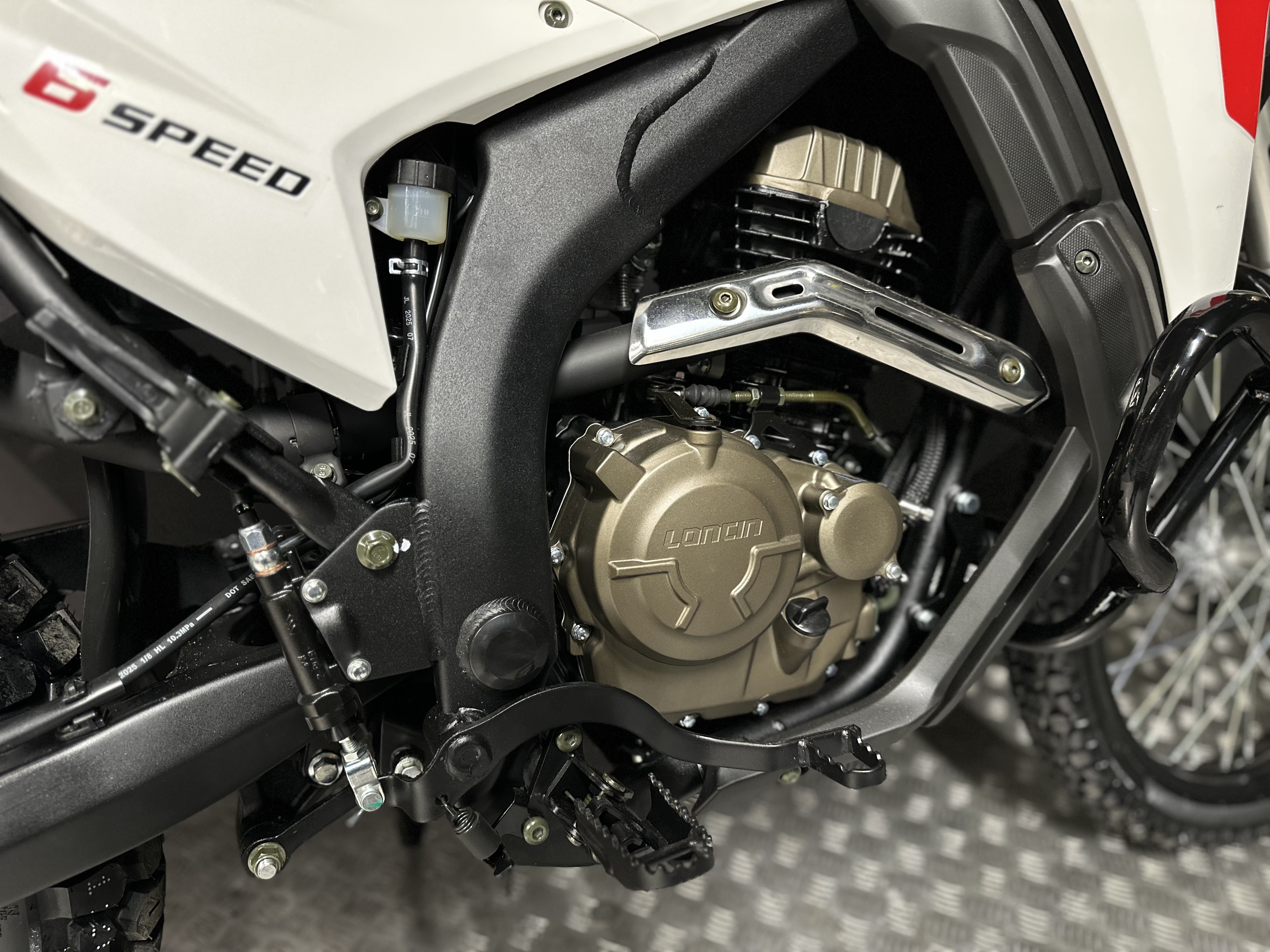 фото Мотоцикл Loncin DS250 Rally