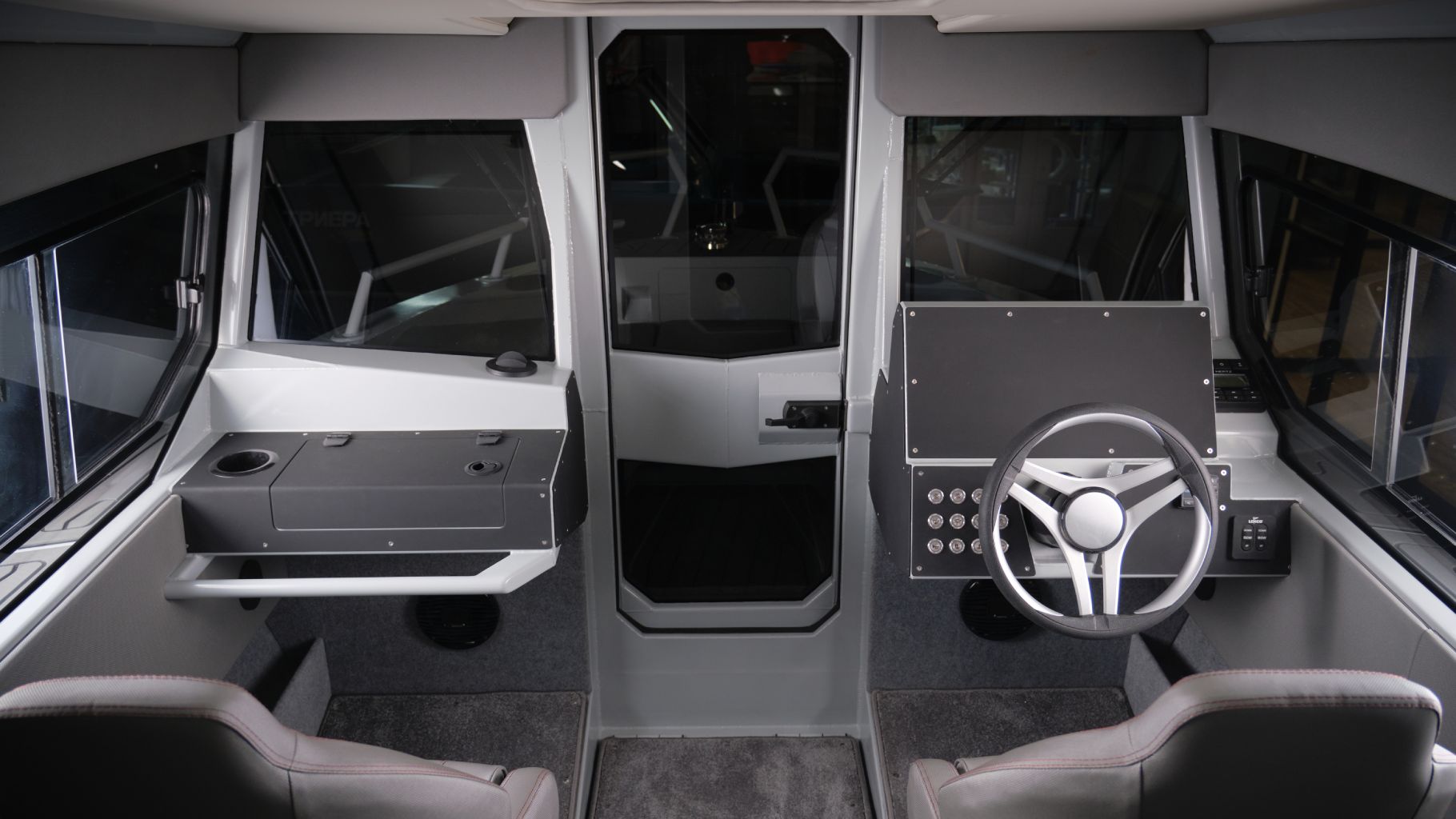 фото Лодка Victory A6 Cabin