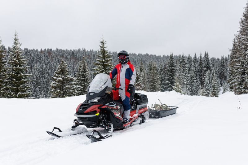 фото Snowcross 1000 SWT SC Красный с чёрным