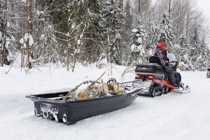фото Snowcross 1000 SWT SC Чёрно-красный